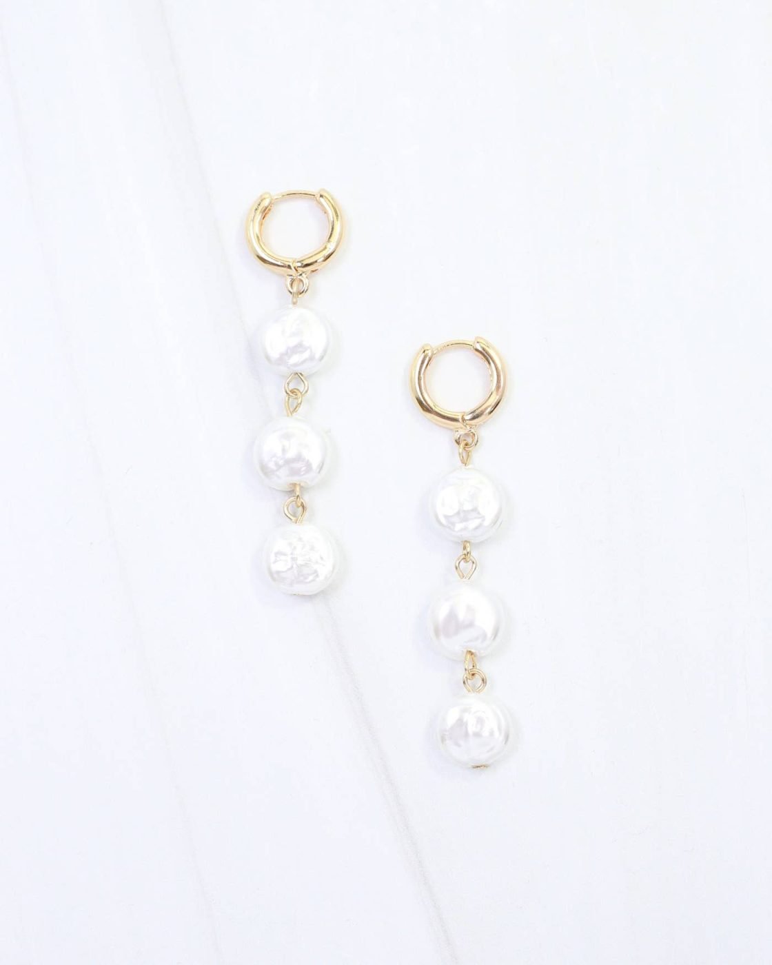 Makena Linear Pearl Dangle Earring Gold