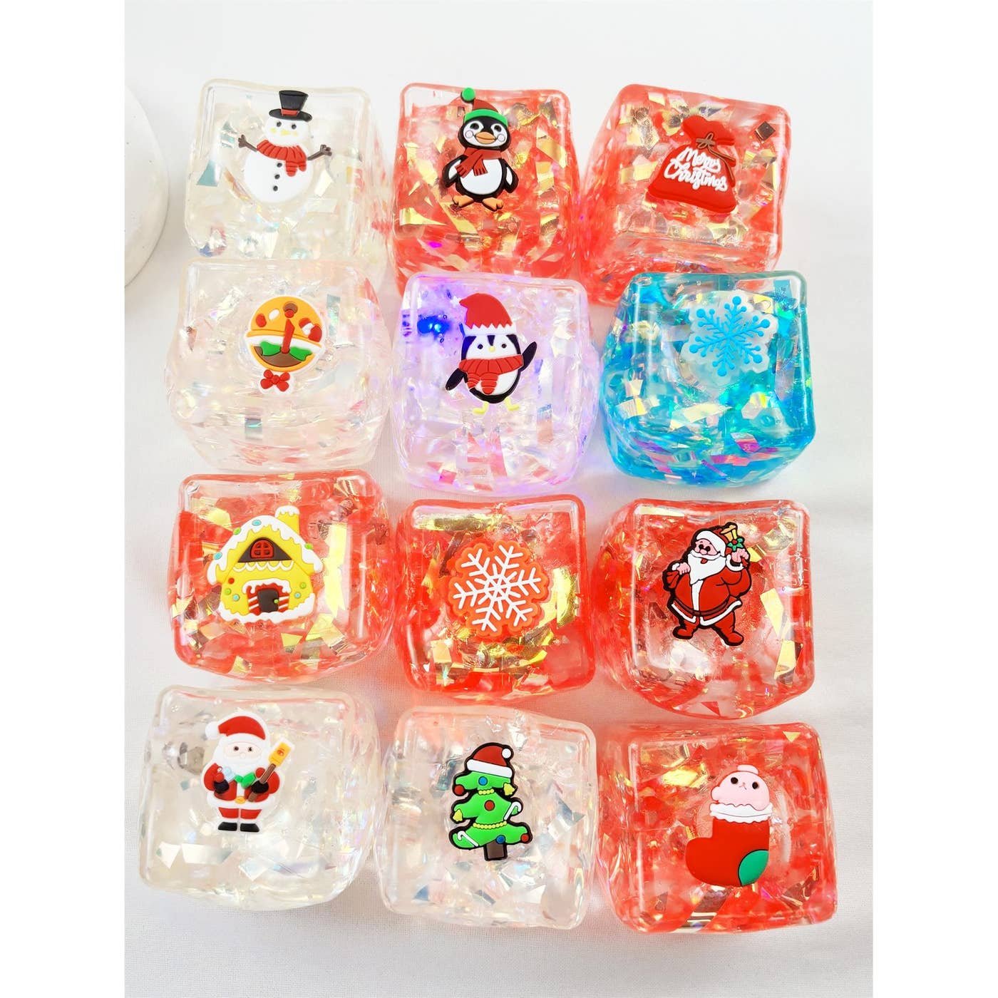 Light Up Christmas Glitter Cube Squishy Toy