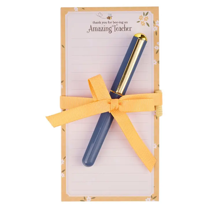 Magnetic Shopping List with pen - Amazing Teacher